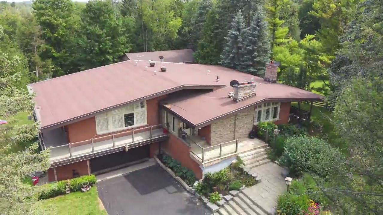 16 Cedar Drive, Caledon Village, ON L7K 1H4