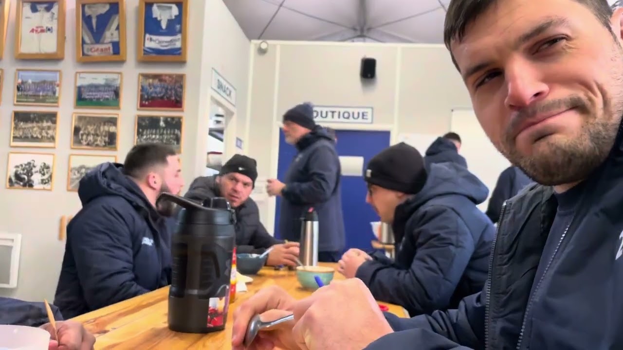 Dia como jugador de rugby profesional en Francia.