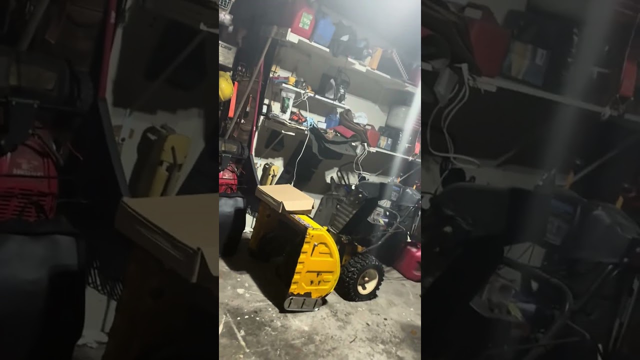 Remote control snowblower 