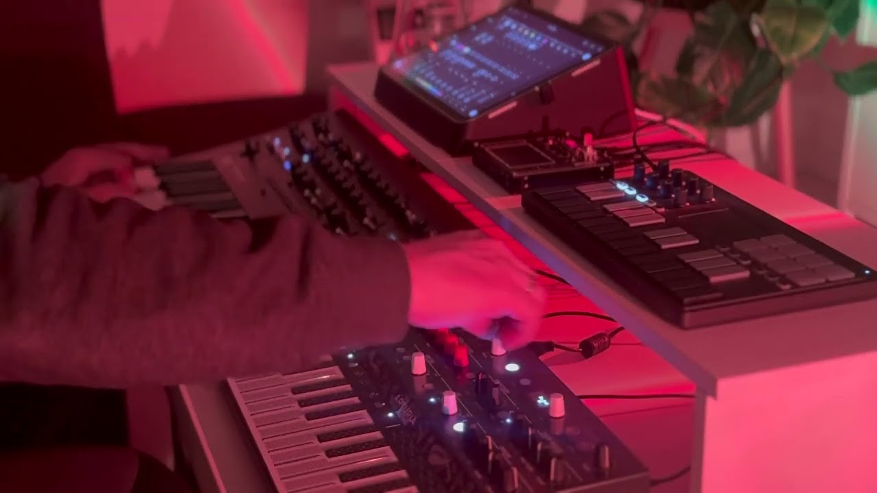 FRTG - Ambient-Session #001 | Minilogue XD, MicroFreak, Kaosspad NTS-3 & KORG Phase 8 (VST)
