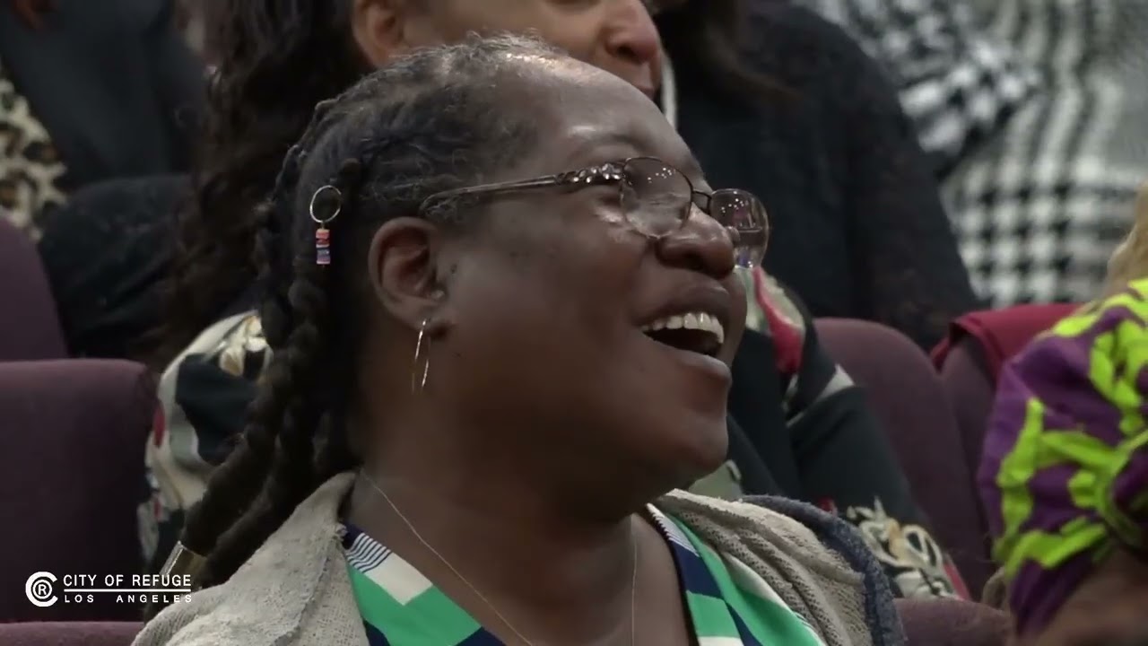 Bishop Noel Jones  -  Be Strong For Me  -  FLASHBACK FRIDAY