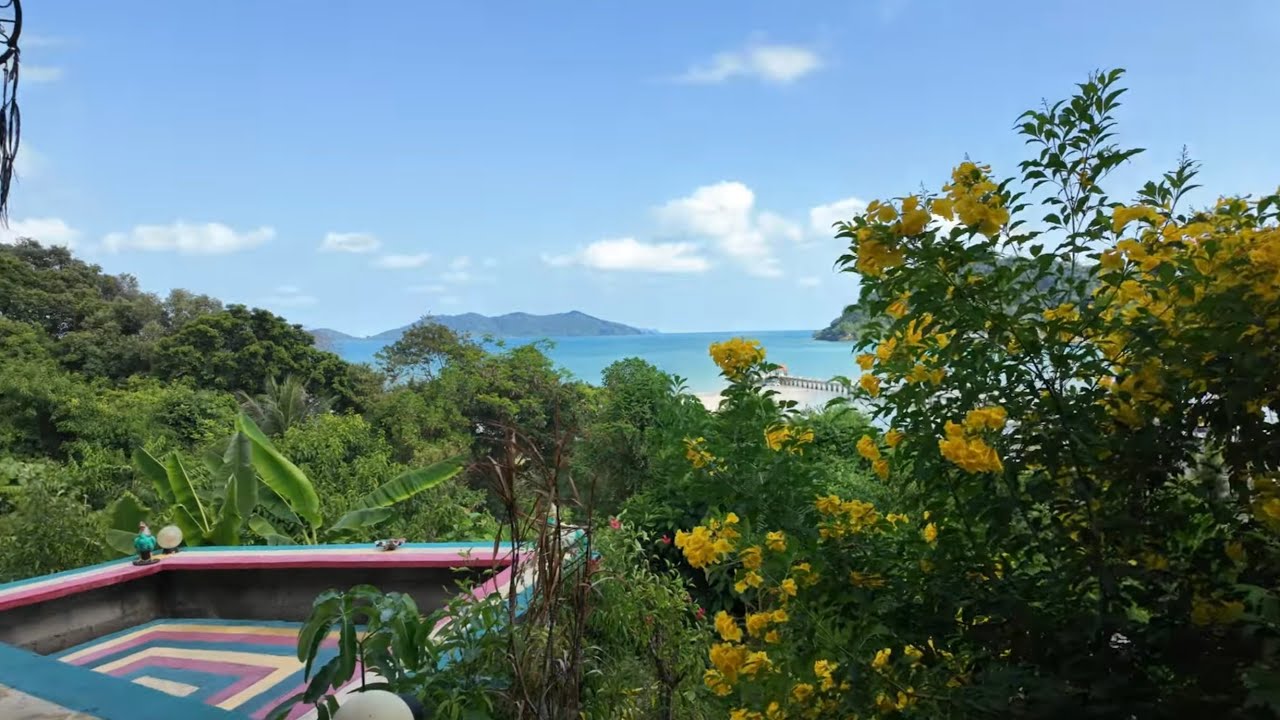 🇹🇭 Lonely Beach and Raggae Vibes , Koh Chang Thailand
