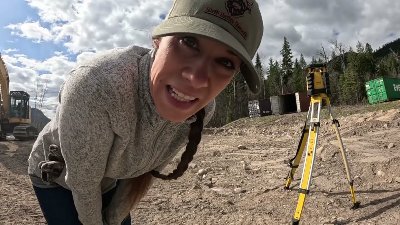 ANOTHER build CHANGE   I Couple BUILDS OFF GRID house I