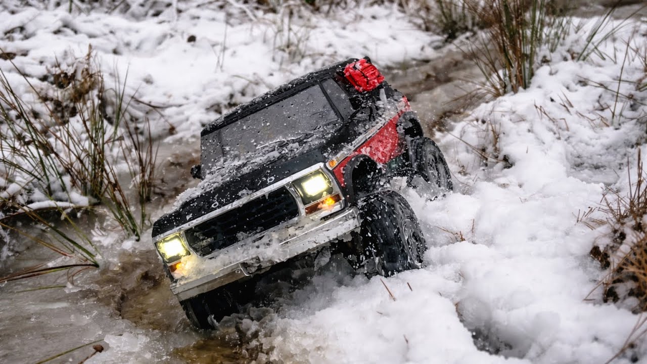 EXTREME Snow & Slush Trail Adventure | Traxxas Trx4 Bronco 1979 | True Scale RC