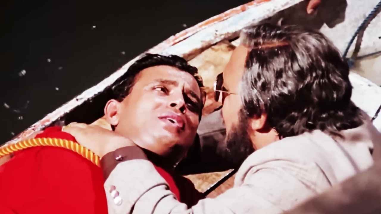मुझे पहचानो, बेटे। मैं तुम्हारा बाप हूँ। Mithun Chakraborty Action Scene