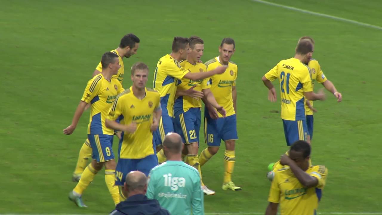 Fotbal ve Zlíně láká. Vyprodaný stadion je důkazem.
