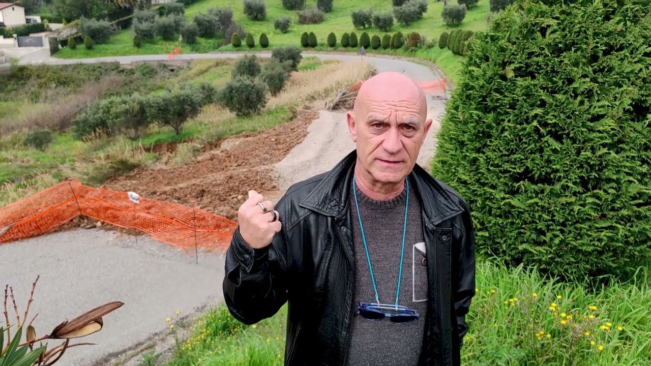 Frana SP120 ad Altomonte: lavori fermi (Parte 2)