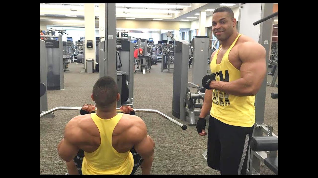 Тренировка спины и бицепсов для набора мышечной массы @hodgetwins