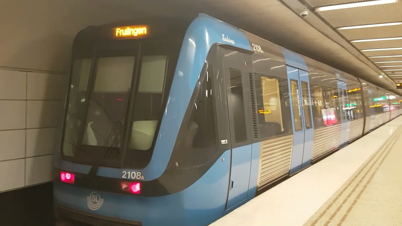 Danderyds Sjukhus Tunnelbanestation Med C20 på 🔴 Röda linjen.