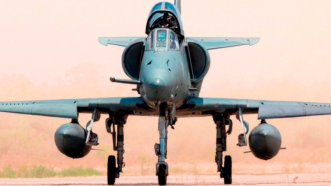 ⚓🇦🇷 A 4 Skyhawk & Pampa III Block II Landing