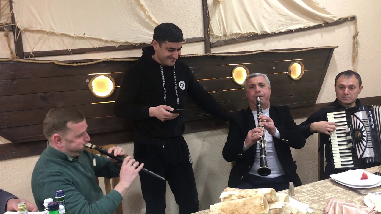 Karen Aghamalyan - Angut axjik