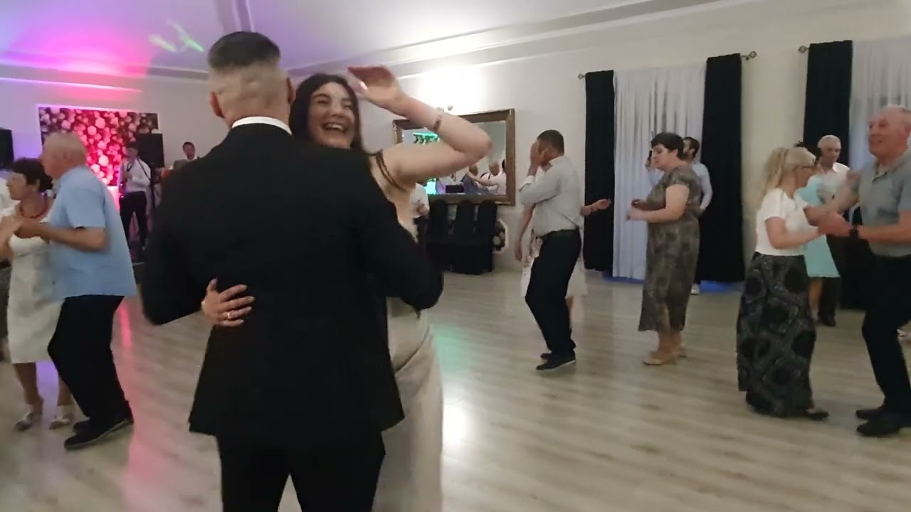 Młodziutka tancerka ze Zwolenia daje czadu na potańcówce majowej w Złotym Dworze 03 05 2025