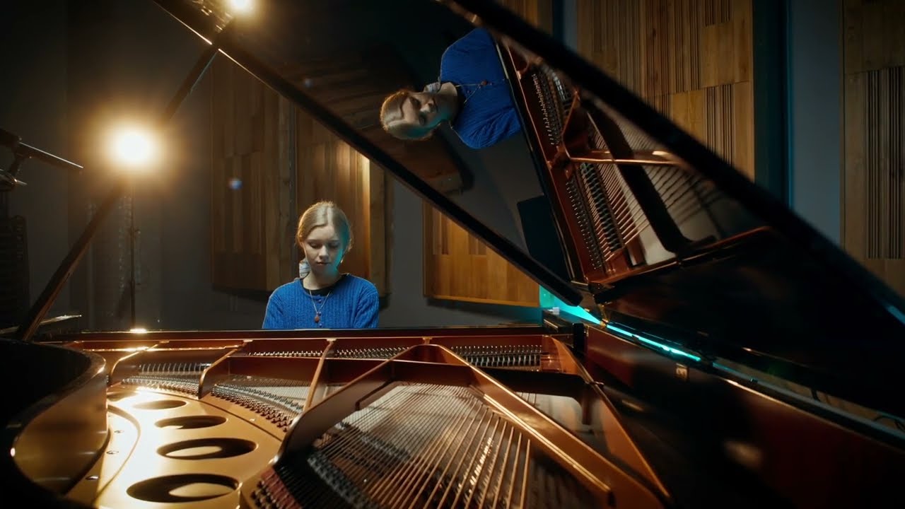 Jagodna - live session for Piano Day - Blue Jay / Melting