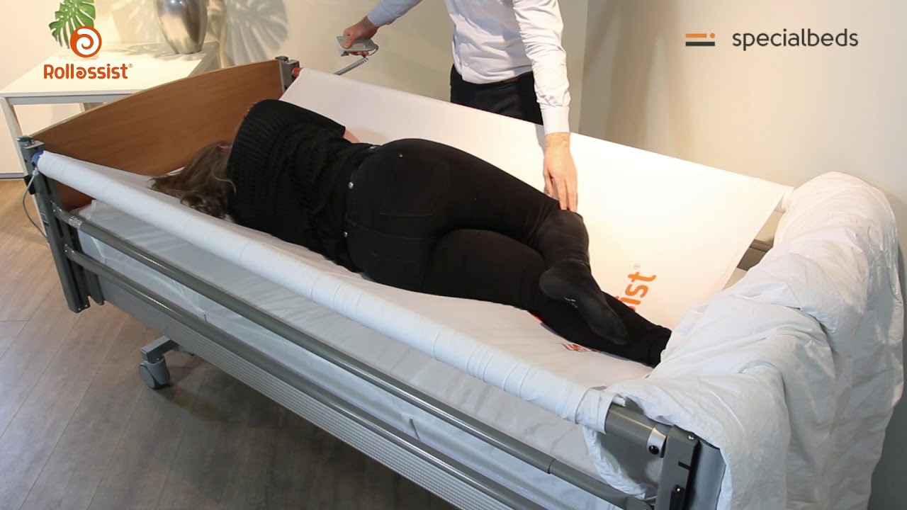 Makkelijk draaien van cliënten op bed met de RollAssist