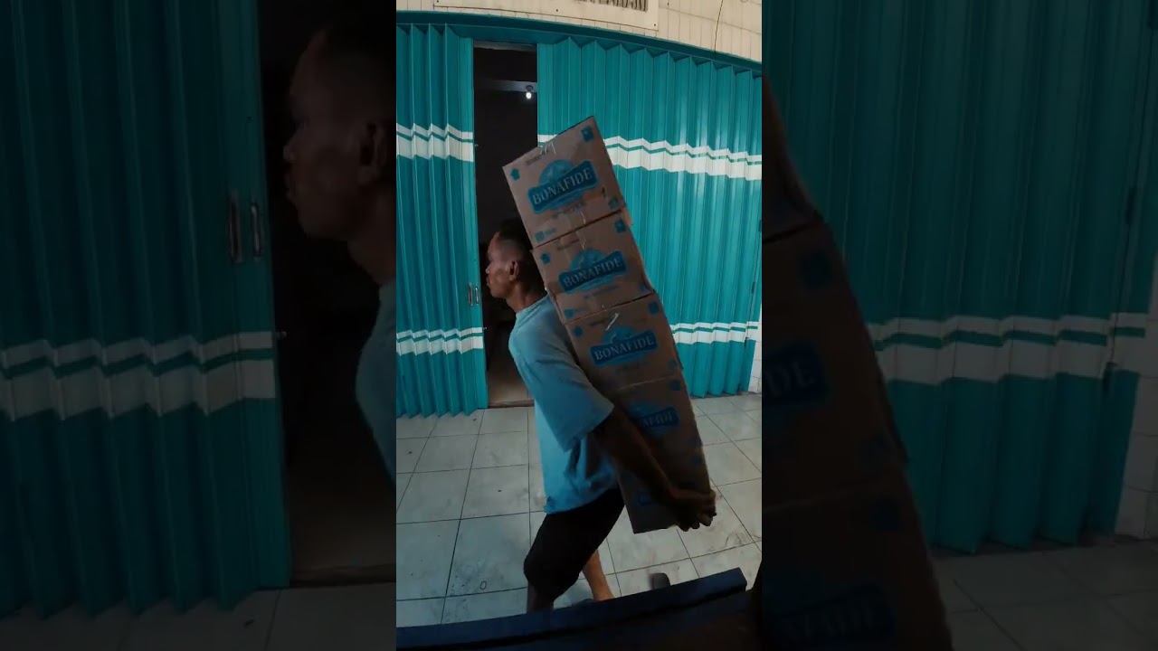 Белый картон и мастер по воде | Переработка с помощью Viar Karya Tiga Roda
