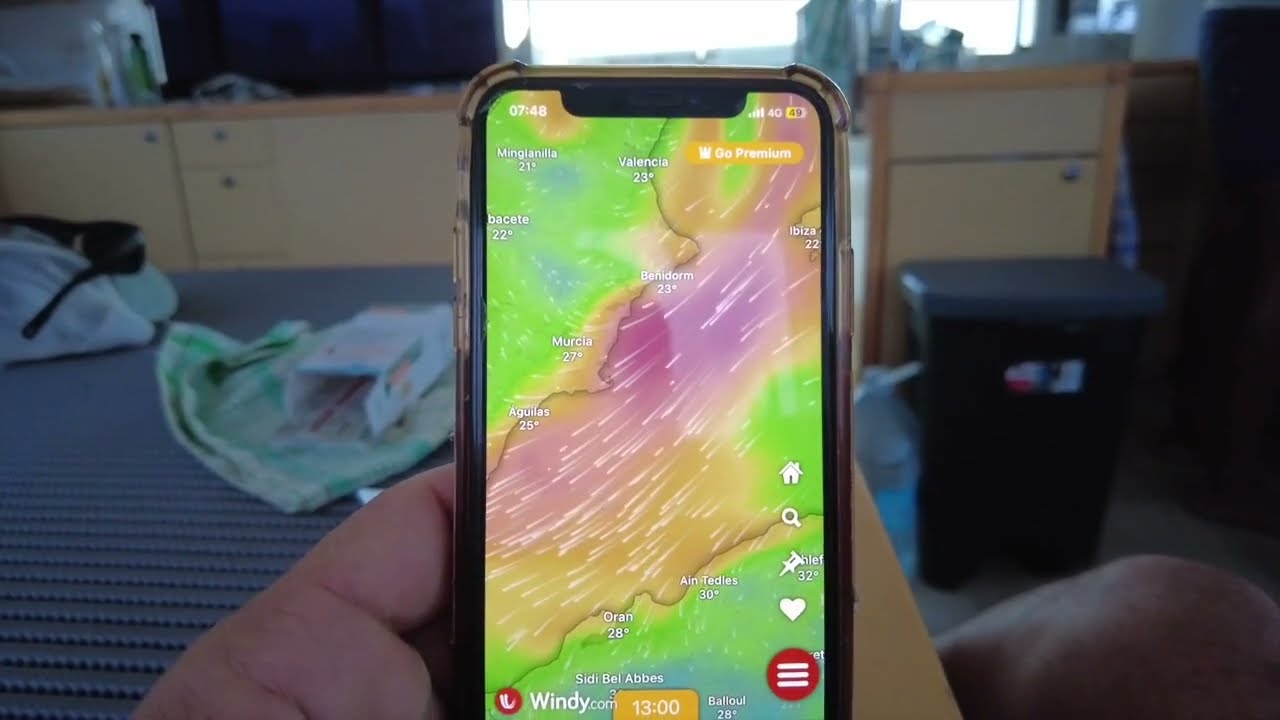 Catamaran performant dans le gros temps ou pas?  Grosse condition de navigation ne pas trop réduire
