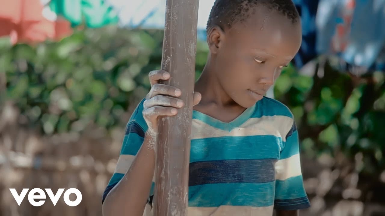Dullas Danone Feat Tchill Americano  - Madrasta ((Maluança)) Video Official