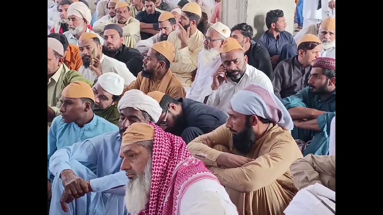 Amire Markaz Darulehsan Rahim Yar Khan Muhammed Ashfaq Sahab Tabligi Ijtema mein bayan karte hue