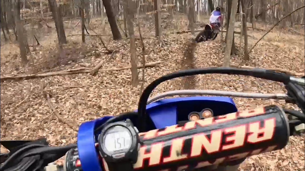 Riding a single track loop with Walker Alexander