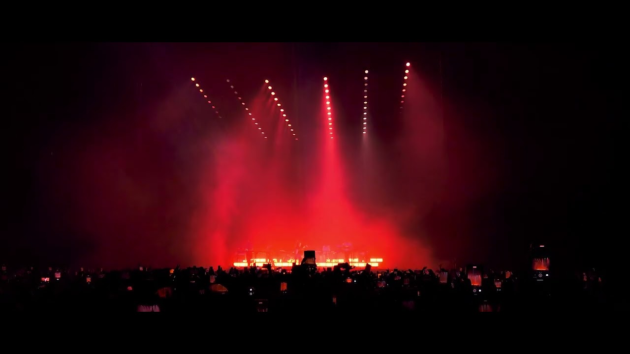Tame Impala en vivo Palacio de los deportes 11/03/2023,  Apocalypse dreams, Gossip y Let it happen