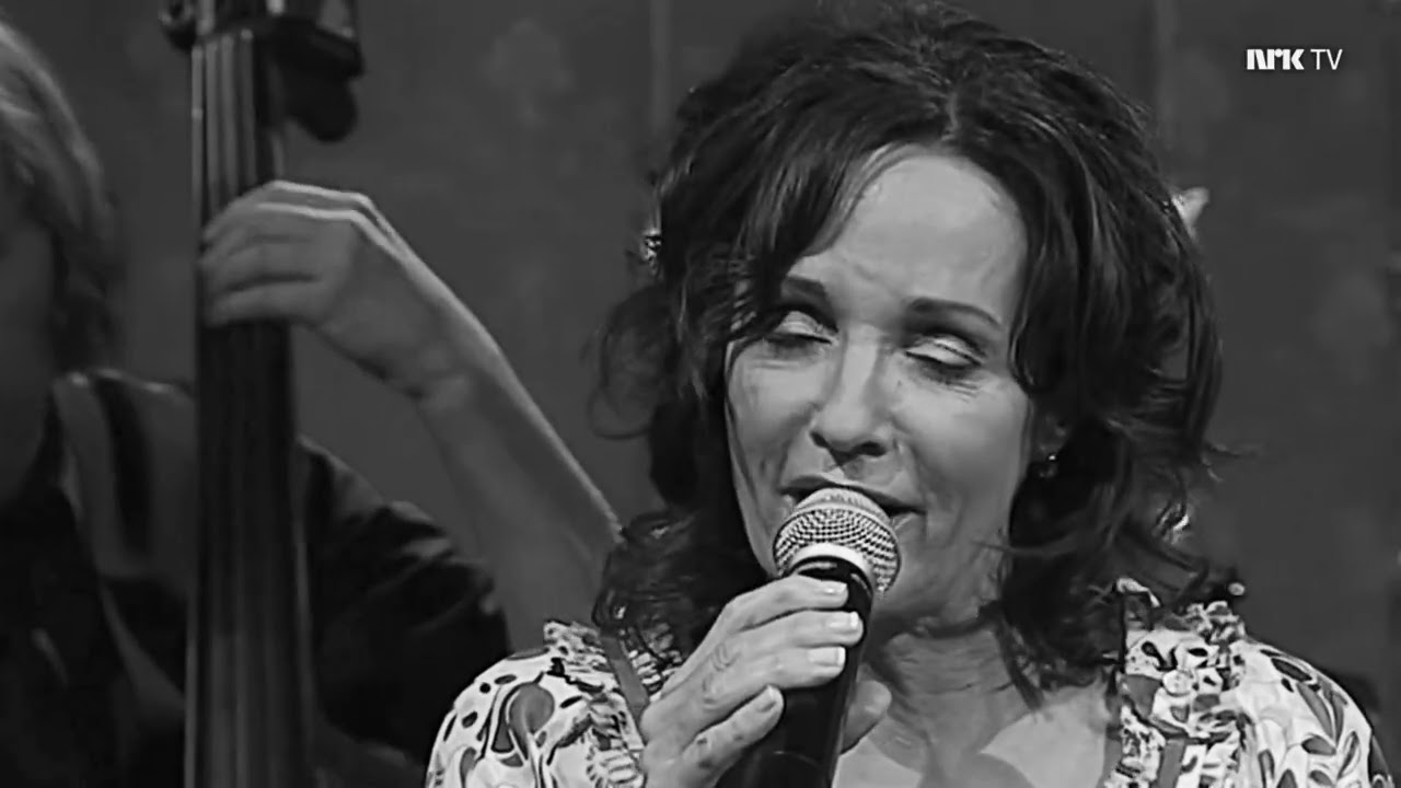 Inger Lise Rypdal og Viggo Sandvik - Romjulsdrøm (NRK 2008)