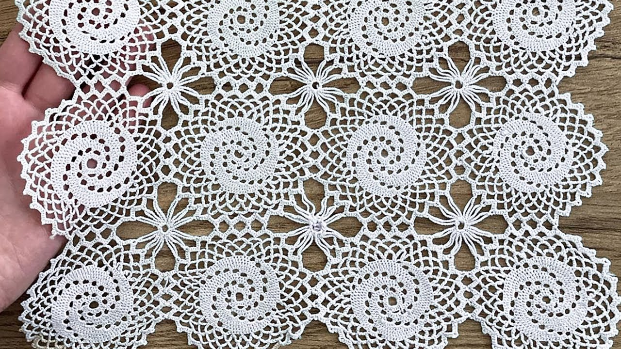 Crochet Motif❕ Circle Crochet Pattern 🧶 Table runner , Doily Pattern, Lace Crochet Projects ✨