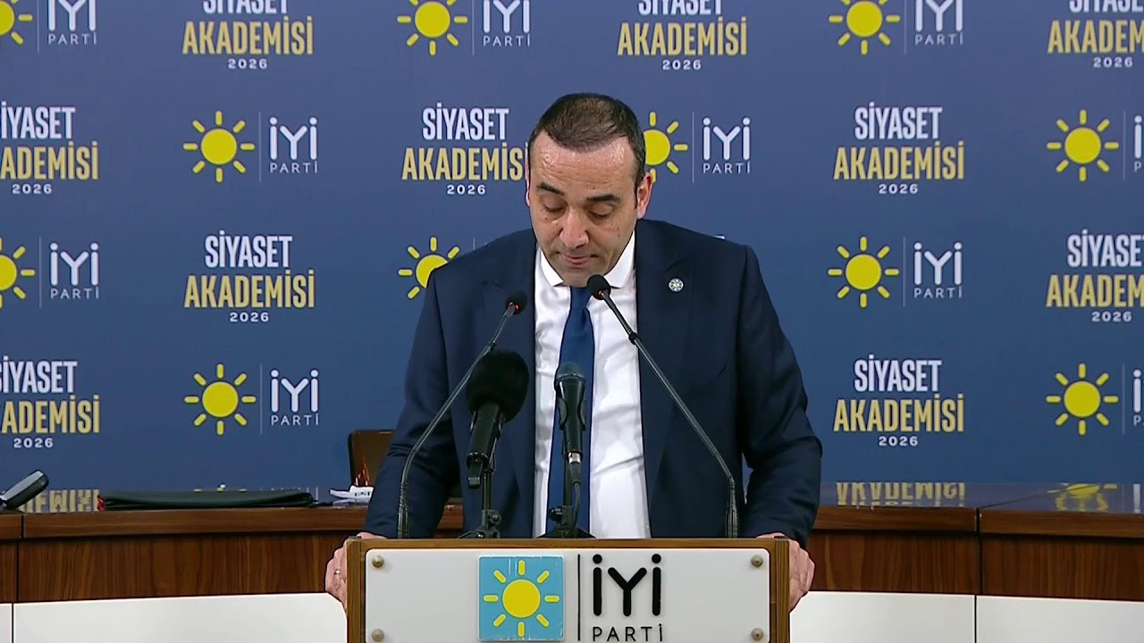 Siyaset Akademisi a&ccedil;ılışındayız...