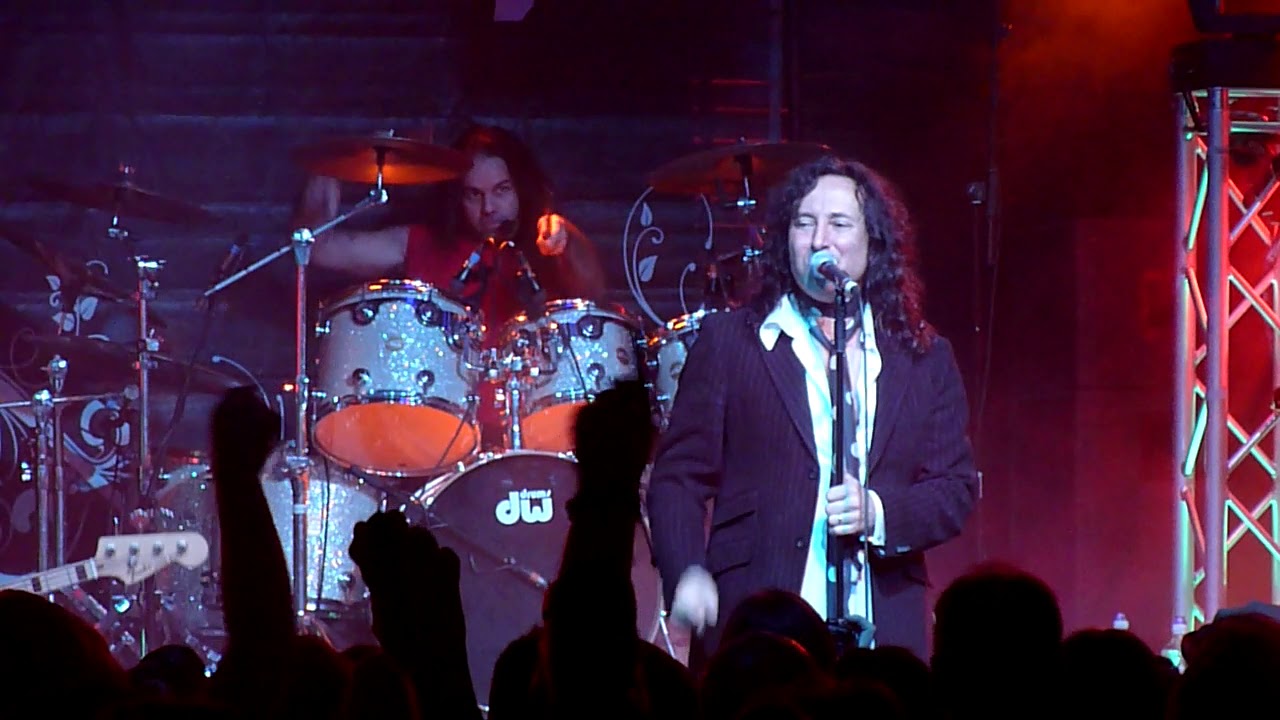 Jamie / Separate Ways ' Live 'STEVE AUGERI  Firefest 22nd October 2011