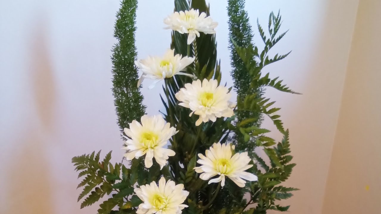 como hacer arreglos florales con 9 florales y 2 rosas 🌹,,episodio #2
