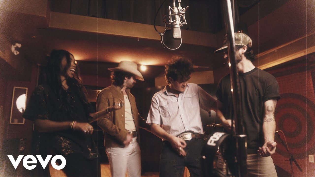 Sacha, Restless Road - Shooting Star (with Restless Road) (Official Video)