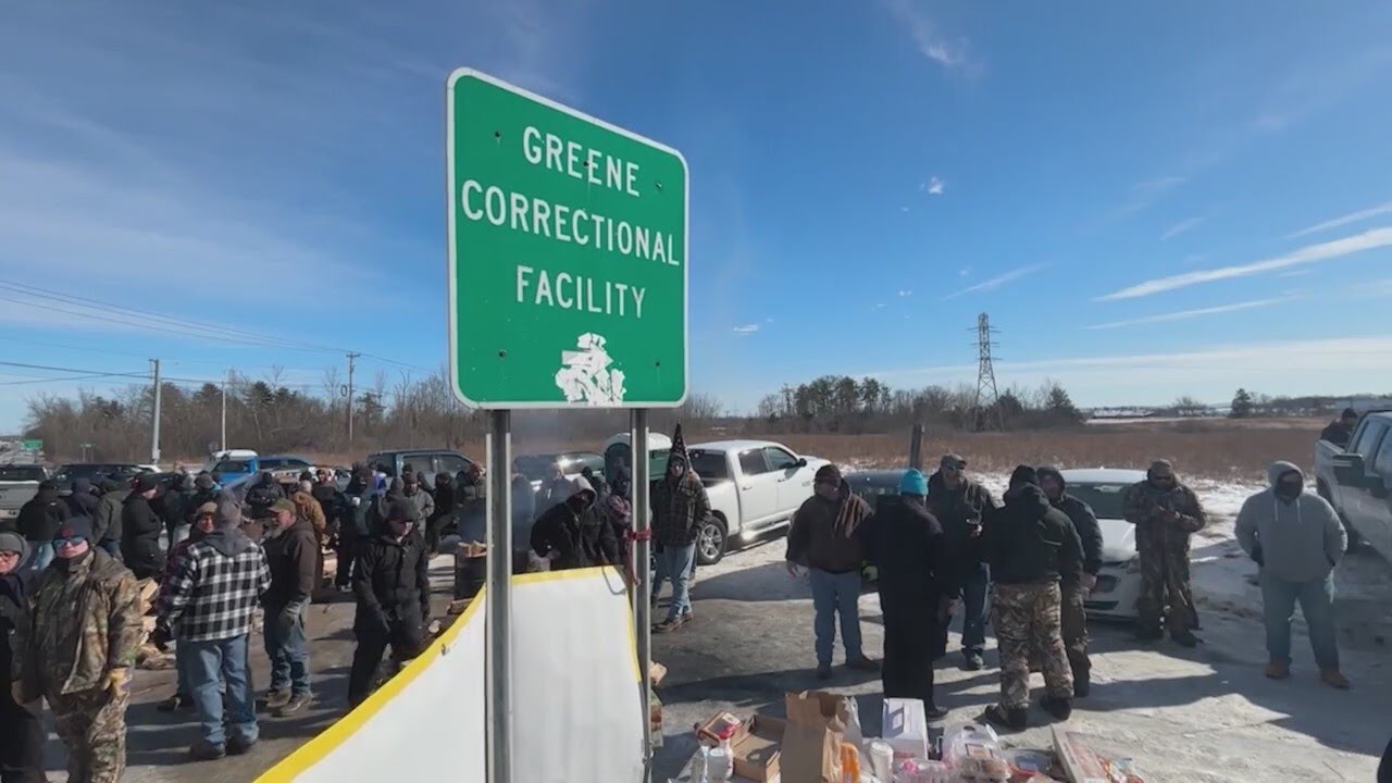 The latest on the NYS correction officers strike