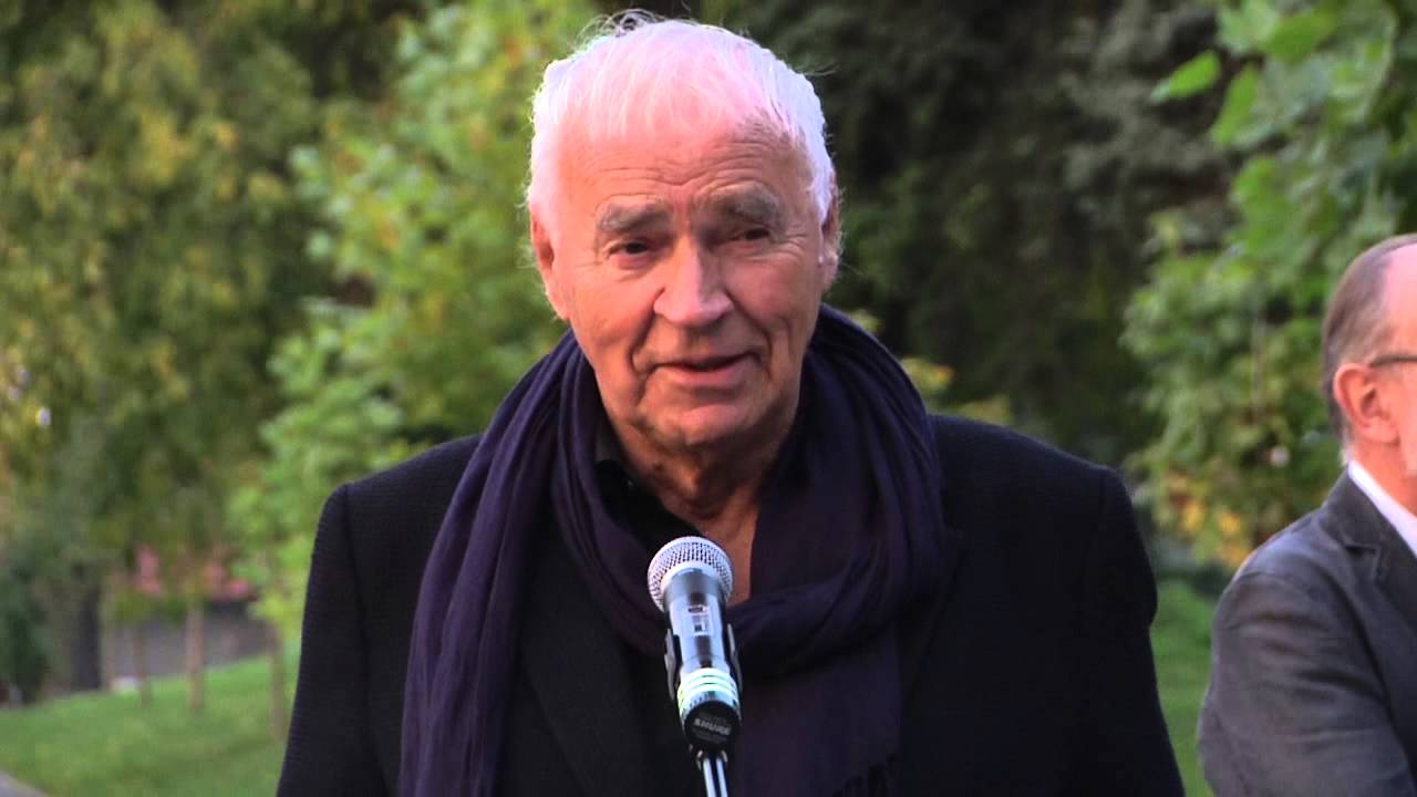 Janusz Głowacki w Alei Pisarzy