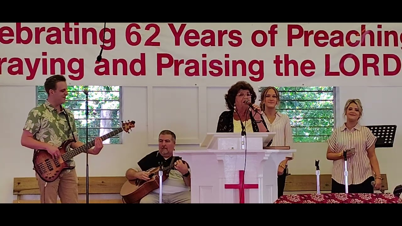 First Look--Ila Knight singing with the Rogers Family at Taylorsville Baptist Camp Meeting, 6/27/25.