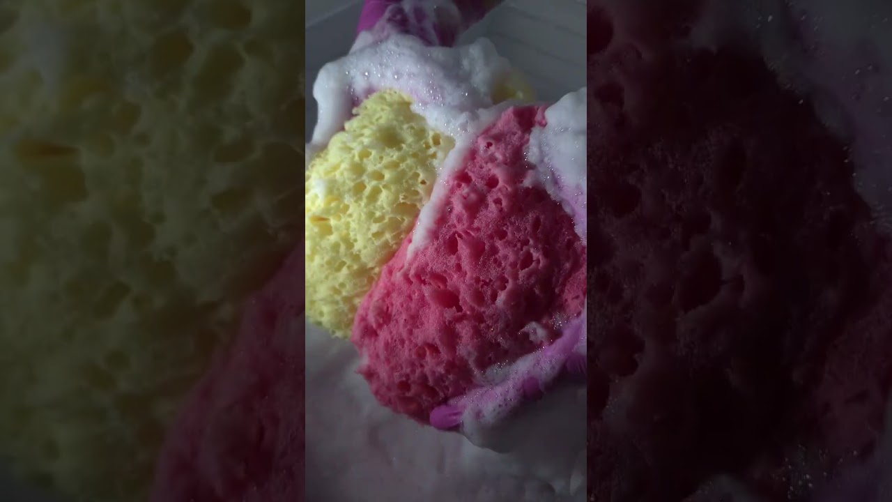 ASMR/sponge squeezing#asmrvideo#asmrspongesqueezing#relax#powder#foryou#squeezingsponges#асмр