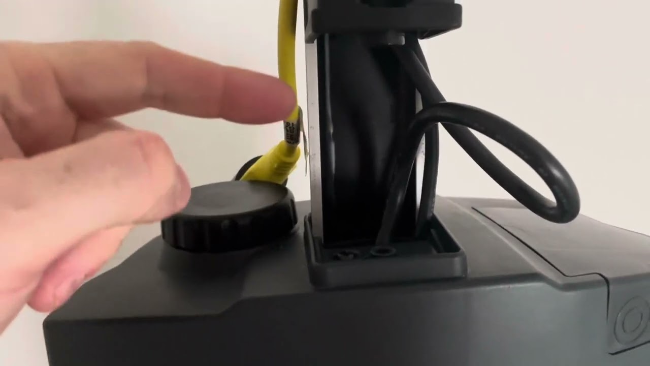 Advance SC100 Floor Scrubber- [How to Install The Handle]
