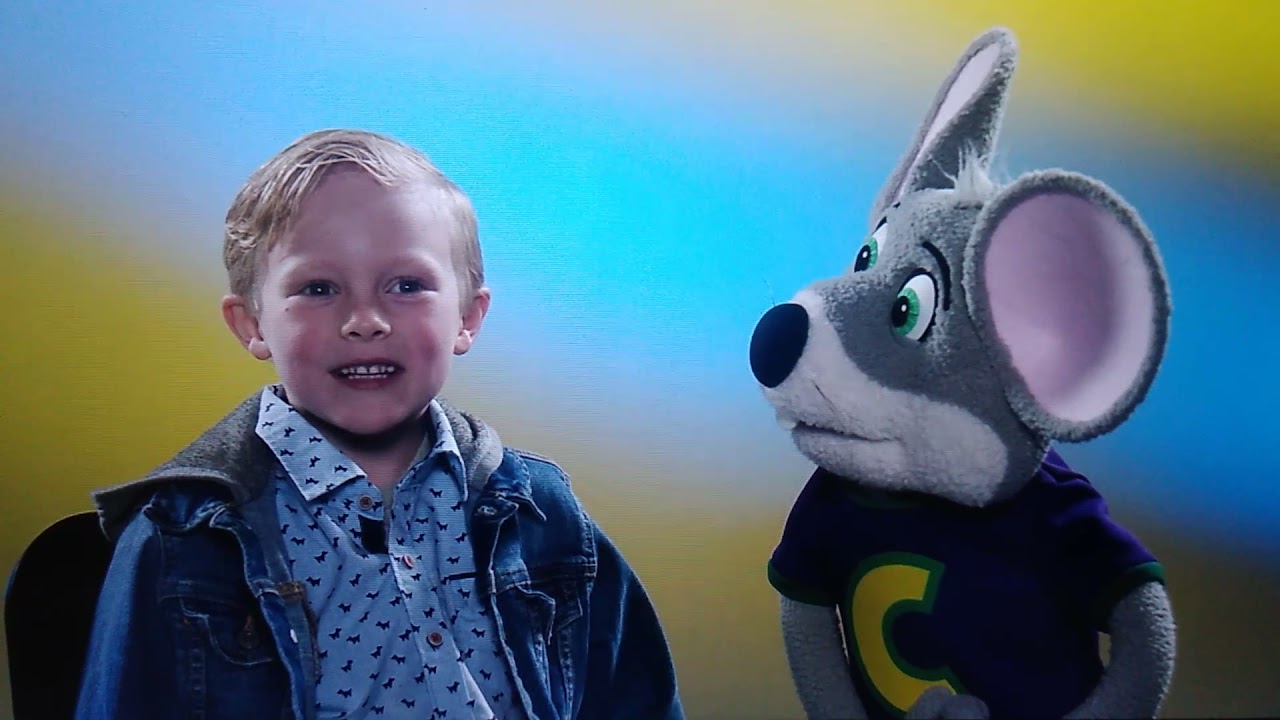Kiersten Seethaler Reacts To Chuck E. Chats About Silliness