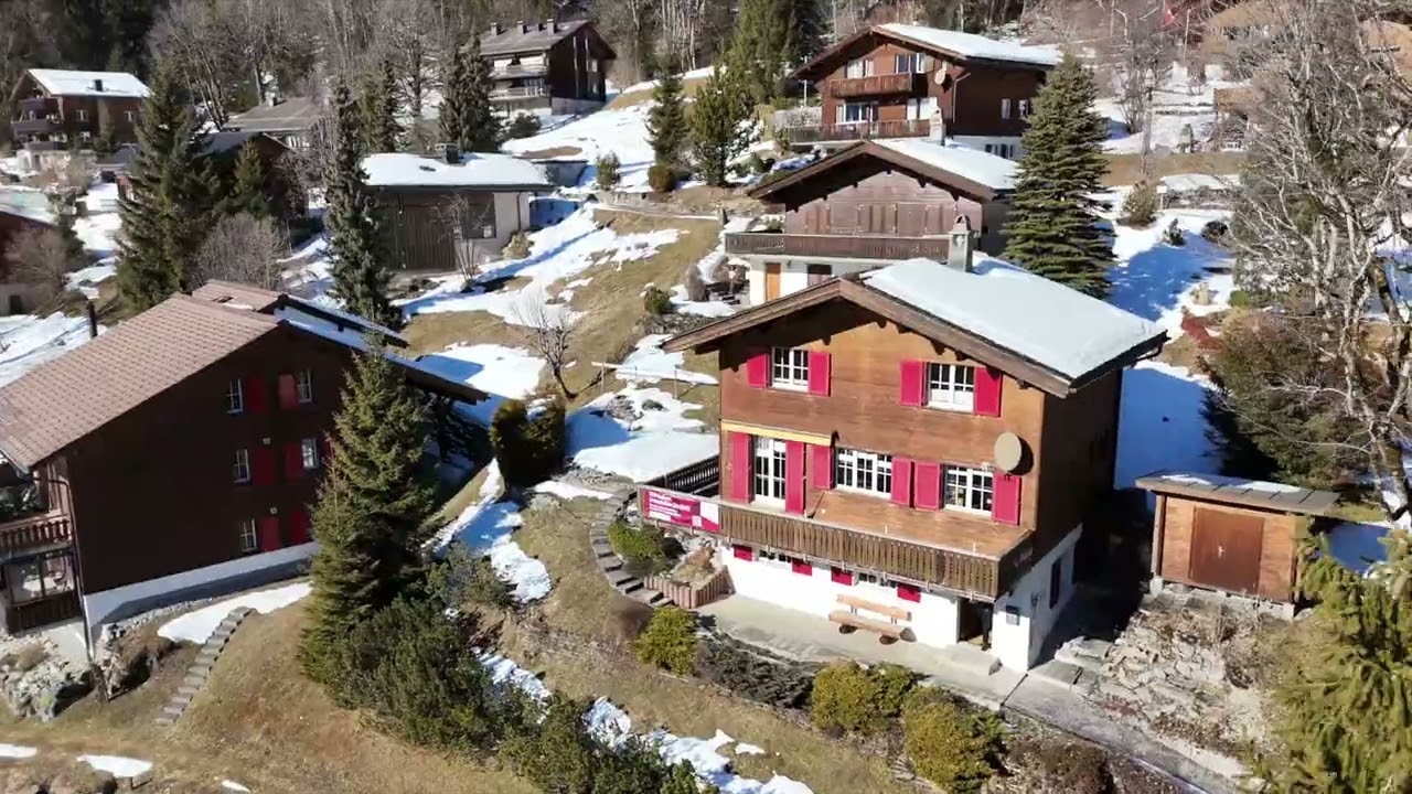 Braunwald (GL): Chalet Bärentritt mit einzigartigem Panoramablick!