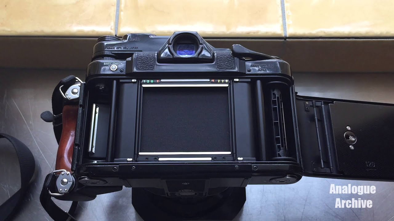 How to load: Pentax 67