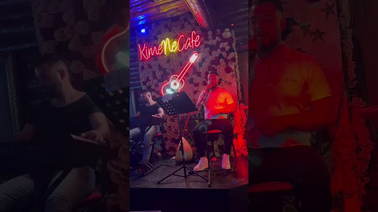 Hadi dön gel şu gönlüm baharlar gelsin....
