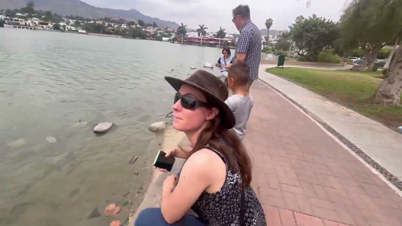 A Peaceful Day by the Lake in Lima
