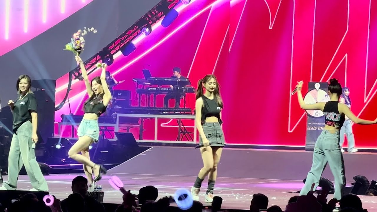 TWICE - ENCORE - SIGNAL - TT - Oakland