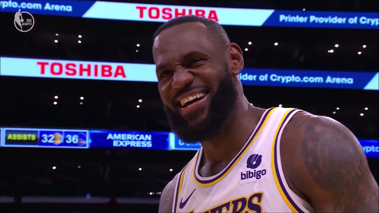 BASKET:  LA LAKERS - GOLDEN STATE WARRIORS  shot clock dont work