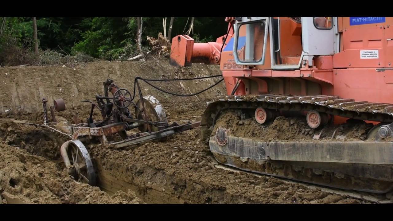 FIAT-HITACHI FD 20 Globoko oranje