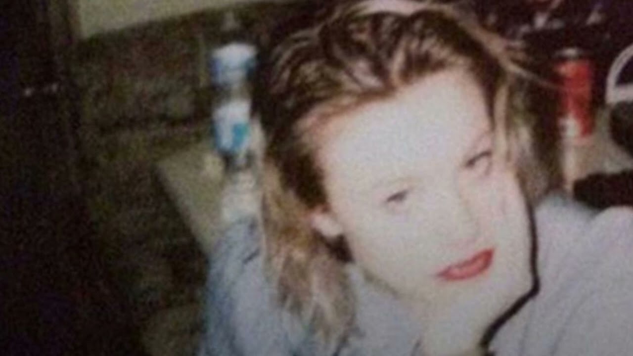 Crystal Castles - Chloroform (𝙎𝙡𝙤𝙬𝙚𝙙 𝙖𝙣𝙙 𝙧𝙚𝙫𝙚𝙧𝙗)