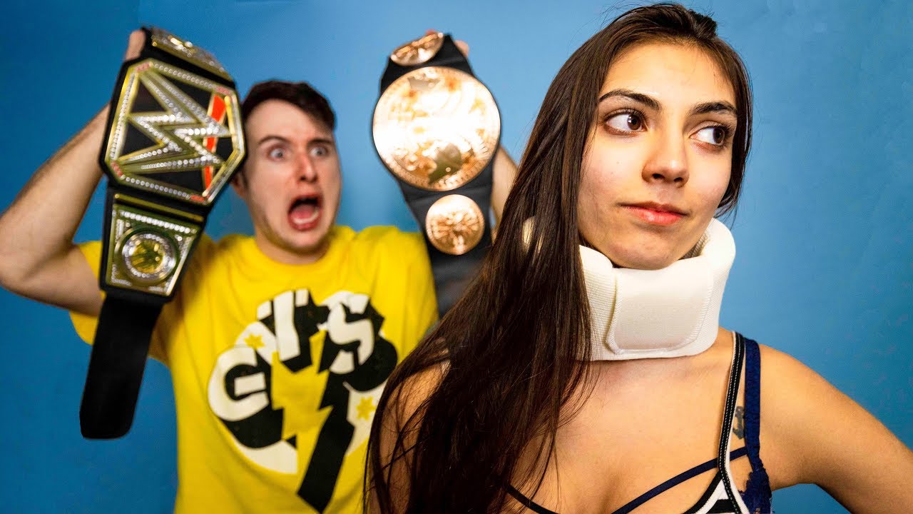 Когда твой парень подсел на WWE