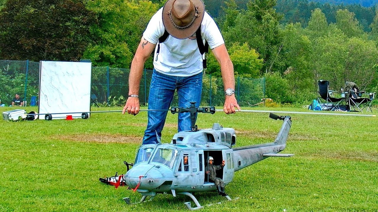 GIANT RC BELL-212 ARMY HUEY SCALE MODEL VARIO ELECTRIC HELICOPTER FLIGHT DEMO FRANCIS PADUWAT