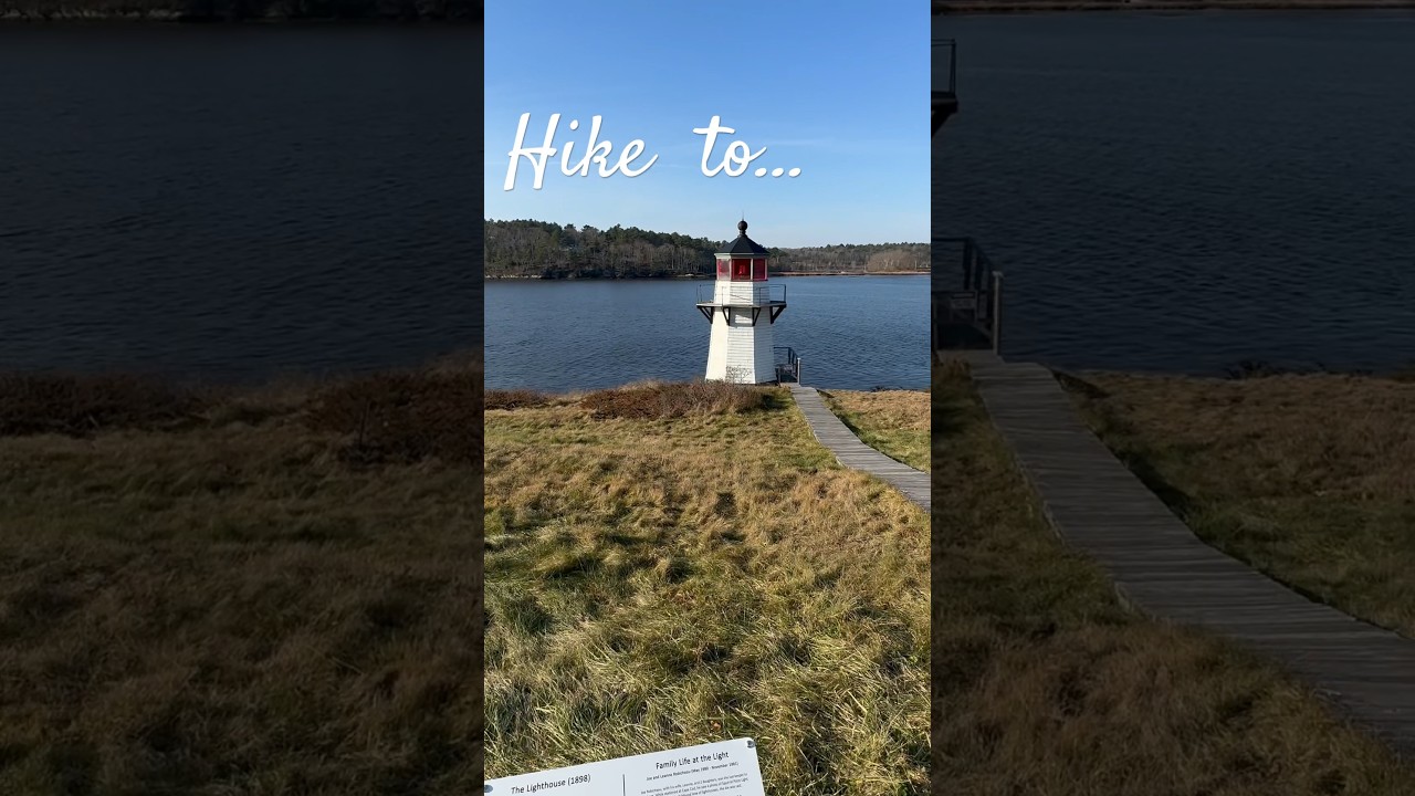 Hike to a Lighthouse in Maine | Squirrel Point Light, Kennebec River 🤎 #newengland  #hikingtrail