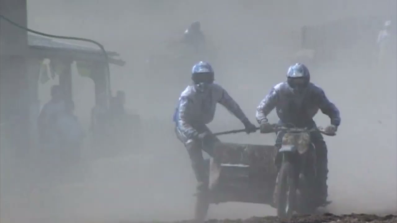 Sidecar motocross racing World championship Lacapelle Marival 2002