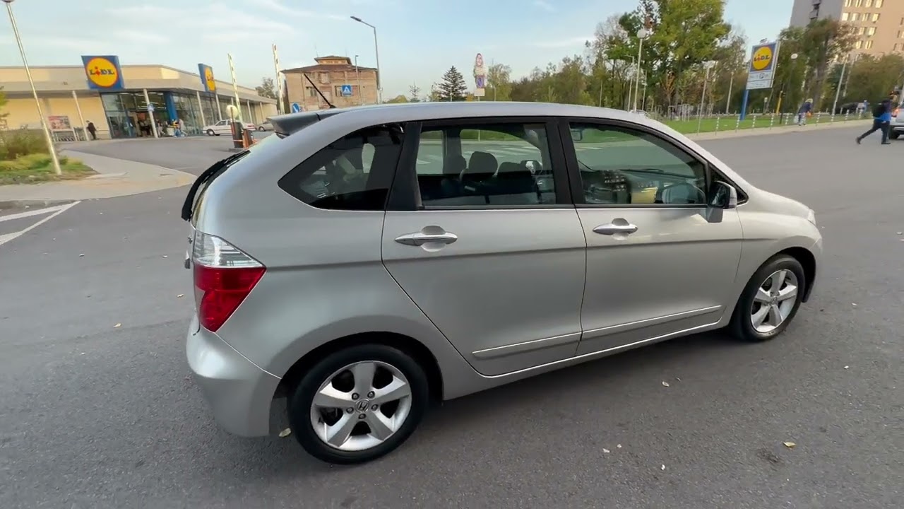 HONDA FR-V REVIEW