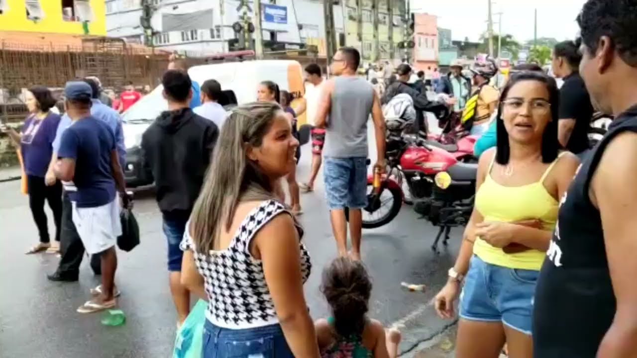 Rio Mundaú invade Centro de Rio Largo